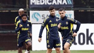 Fenerbahçe'de Fatih Karagümrük mesaisi sürüyor! Mert Hakan Yandaş takımla çalıştı