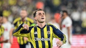 Kerem Aktürkoğlu'dan Fenerbahçe taraftarına mesaj!