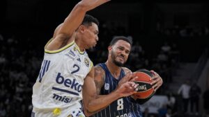 Anadolu Efes 69-79 Fenerbahçe Beko (MAÇ SONUCU-ÖZET)