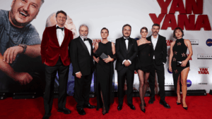 Haluk Bilginer ve Feyyaz Yiğit’li "Yan Yana" Şimdi Sinemalarda!