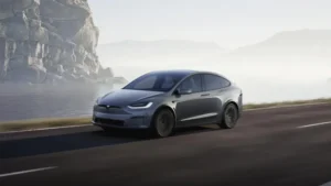 Tesla’nın başı dertte: Otonom sürüş risk altında