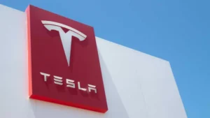 Tesla krizi farklı boyuta ulaştı:  13 bin araç geri çağrıldı