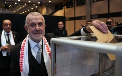 Ahmet Ürkmezgil Beşiktaş'ın yeni divan başkanı seçildi!