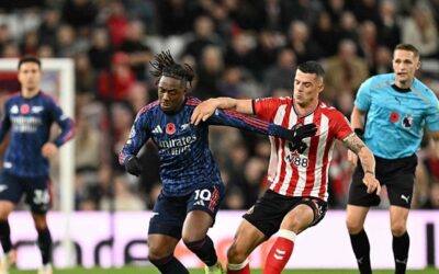 Arsenal uzatmalarda yıkıldı