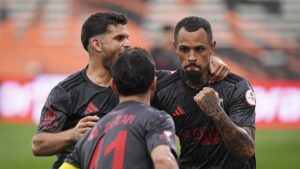 Atko Grup Pendikspor evinde Eminevim Ümraniyespor'u rahat yendi! İŞTE MAÇIN ÖZETİ