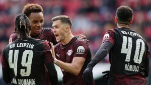 Augsburg 0-6 RB Leipzig (MAÇ SONUCU ÖZET)