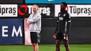 Beşiktaş 3 eksikle Antalyaspor maçının hazırlıklarını sürdürdü