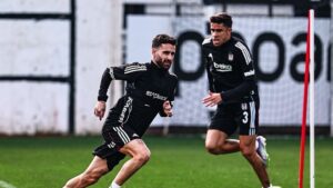 Beşiktaş, derbi hazırlıklarını sürdürdü