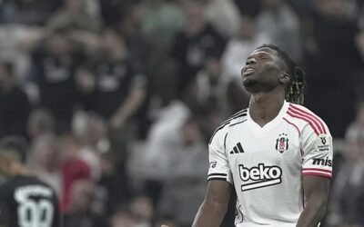 Beşiktaş'ta El Bilal Toure'den korkutan hareket! Soyunma odasına gitti