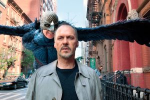 Dünya Bir Oyun Sahnesi, Broadway Keşmekeşi ve Hicvin Toplamı: Birdman or (The Unexpected Virtue of Ignorance)
