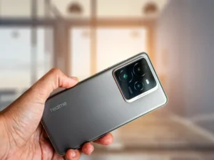 Realme ve Ricoh ortaklığıyla telefon fotoğrafçılığında yenilik