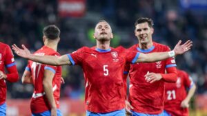 Çekya play-off biletini farklı galip gelerek aldı!