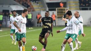 Çorum FK Iğdır FK'yı 3 golle geçti!