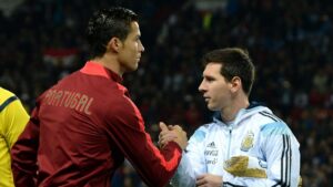 Cristiano Ronaldo'dan Messi sorusuna yanıt: Alçakgönüllü olmayacağım
