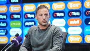 Domenico Tedesco'dan Viktoria Plzen maçı sonu açıklamaları