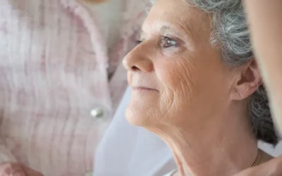 Alzheimer hastalığı kadınlarda daha sık görülüyor