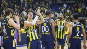 Fenerbahçe Beko taraftarlarından Almanya'da Filistin'e destek!