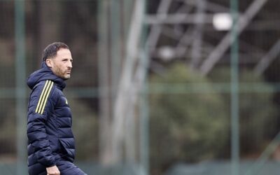 Fenerbahçe günü çift antrenmanla tamamladı