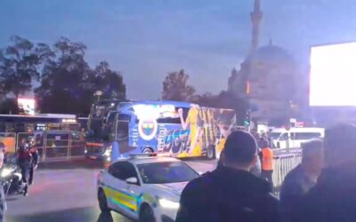 Fenerbahçe kafilesi Tüpraş Stadyumu'na ulaştı