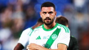 Fenerbahçe Merih Demiral transferi için beklemeye geçti!