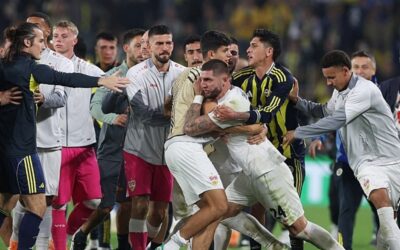 Fenerbahçe-Stuttgart maçının sonunda ortalık karıştı! İşte o anlar