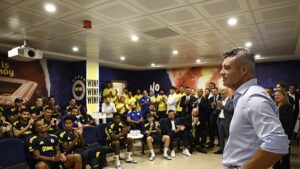 Fenerbahçe'de yaprak dökümü! Ayrılık sırası onlarda