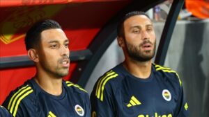 Fenerbahçe'den İrfan Can Kahveci ve Cenk Tosun için açıklama!