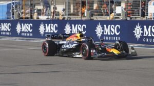 Formula 1 ABD Grand Prix'sini Max Verstappen kazandı