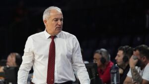 Galatasaray Çağdaş Faktoring başantrenör Ekrem Memnun ile yollarını ayırdı