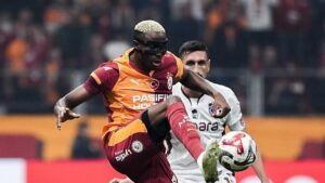 Galatasaray'da Osimhen'in şutu direkten döndü