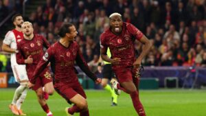 Galatasaray'dan çok konuşulacak Osimhen kararı! Yönetim bonservisini belirledi