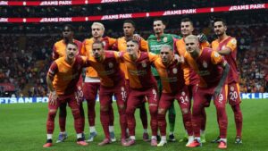 Galatasaraylı futbolcular 29 Ekim Cumhuriyet Bayramı'nı kutladı