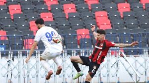 Gaziantep FK ile Çaykur Rizespor'un gol düellosunda kazanan çıkmadı!