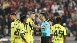 Gaziantep'te kırmızı kart çıktı! Fenerbahçe…