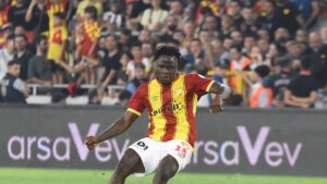 Göztepe'de Olaitan'dan Osimhen özrü!