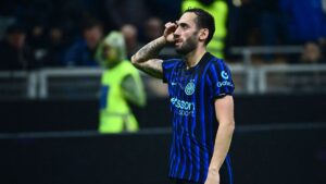 Hakan Çalhanoğlu Chivu ile en iyi dönemini yaşıyor! Fenerbahçe ve Galatasaray’ın transfer gündemindeydi