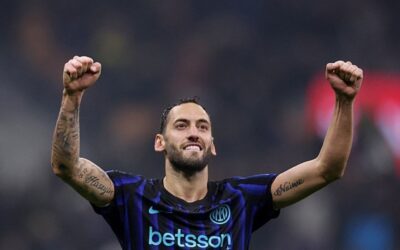Hakan Çalhanoğlu Inter'de ayın oyuncusu seçildi