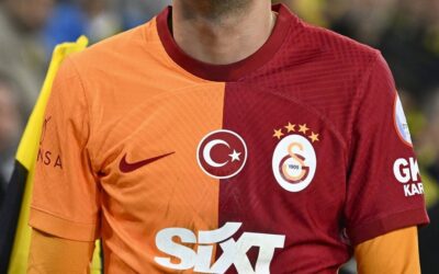 Hakim Ziyech'ten şaşırtan imza! Galatasaray'dan olaylı ayrılmıştı