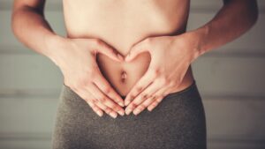 Karın şişkinliğini azaltan 3 basit hareket