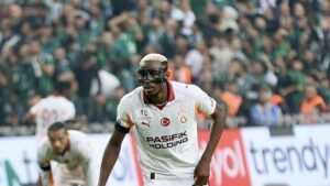 Kocaelispor'dan Osimhen için kırmızı kart beklentisi! İşte o pozisyon