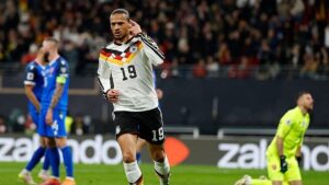 Leroy Sane'li Almanya evinde Slovakya'yı farklı geçti!