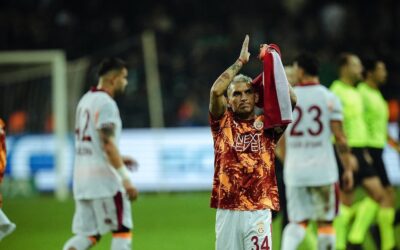 Lucas Torreira'dan göndermeli paylaşım: Herkese ve her şeye karşı…