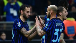 Milli futbolcu Hakan Çalhanoğlu Serie A'da ayın en iyi futbolcusu ödülüne aday!