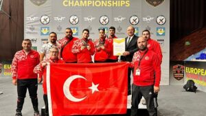 Milli haltercilerimizden Arnavutluk’ta 49 madalyalı zafer