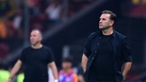 Okan Buruk'tan Yunus Akgün ve Ismail Jakobs açıklaması!