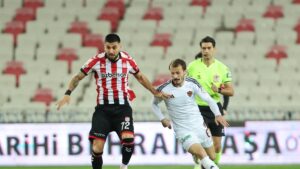 Özbelsan Sivasspor 1-1 Atakaş Hatayspor (MAÇ SONUCU-ÖZET)