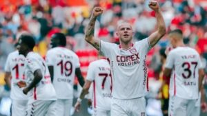 Samsunspor deplasmanda yenilmezken Dinamo Kiev maçına hazırlanıyor!