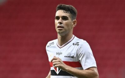 Sao Paulo forması giyen ünlü futbolcu Oscar korkuttu!