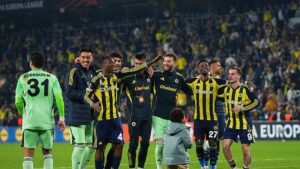 Spor yazarları Fenerbahçe-Stuttgart maçını değerlendirdi