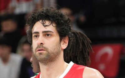 TOFAŞ, milli basketbolcu Furkan Korkmaz'ı kadrosuna kattı
